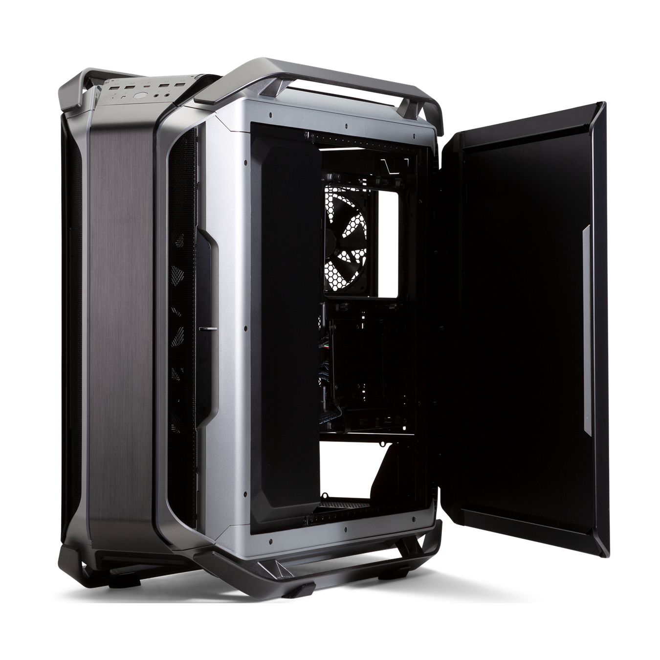COSMOS C700M - The freedom in layout organization and the support for unique graphics card mounting make custom building accessible as soon as the COSMOS C700M is unboxed
