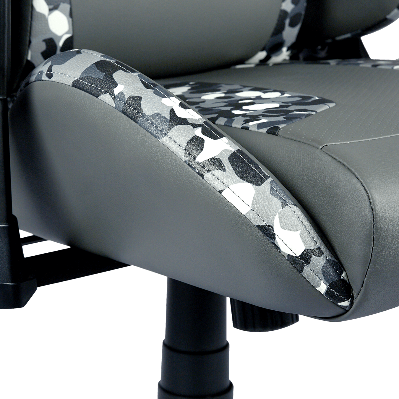 Caliber R1S Dark Knight CAMO Gaming Chair - The breathable PU provides maximum comfort for all body types and keeps you feeling cool and energized at all times.